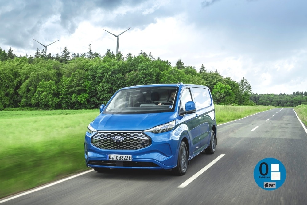 Nueva E-Transit Custom