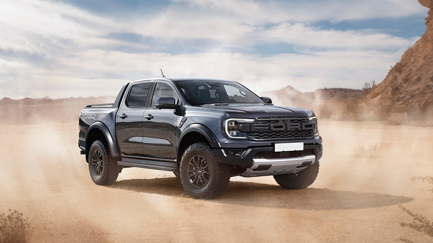 Pick-up Ranger en el desierto 