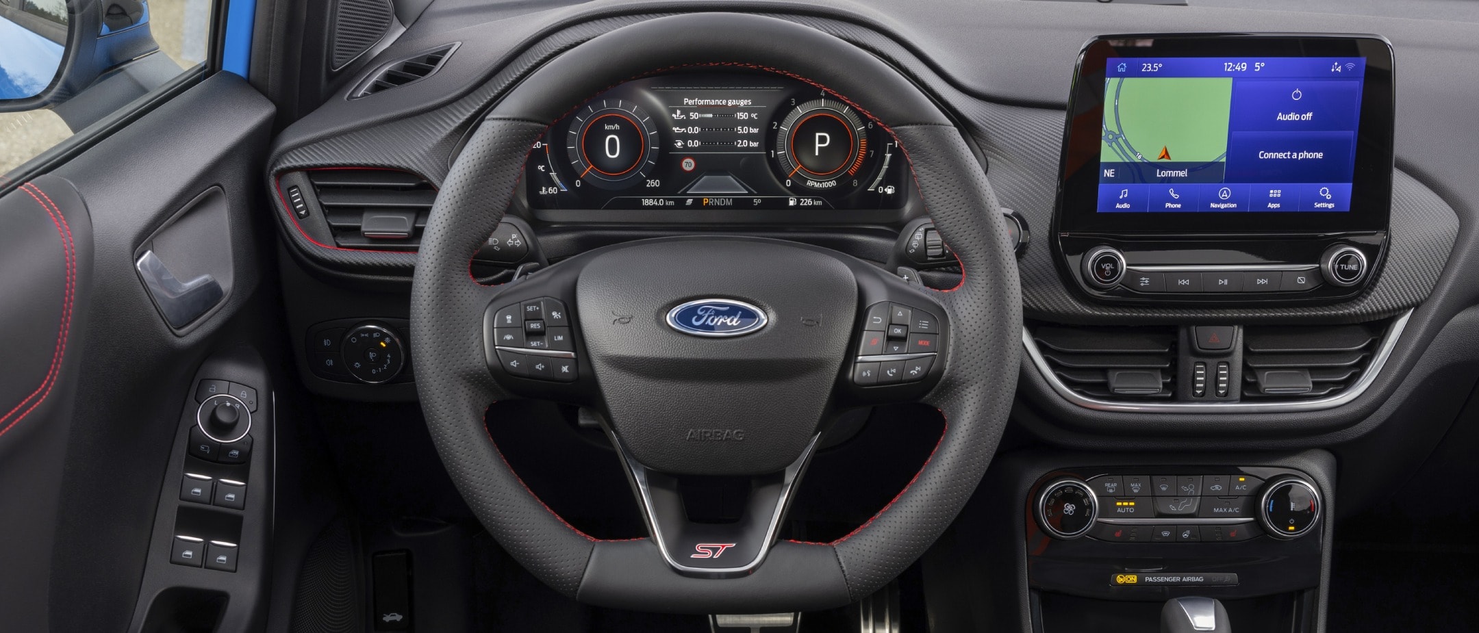 Nuevo Ford Puma ST vista detalle del volante y modos de conducción 