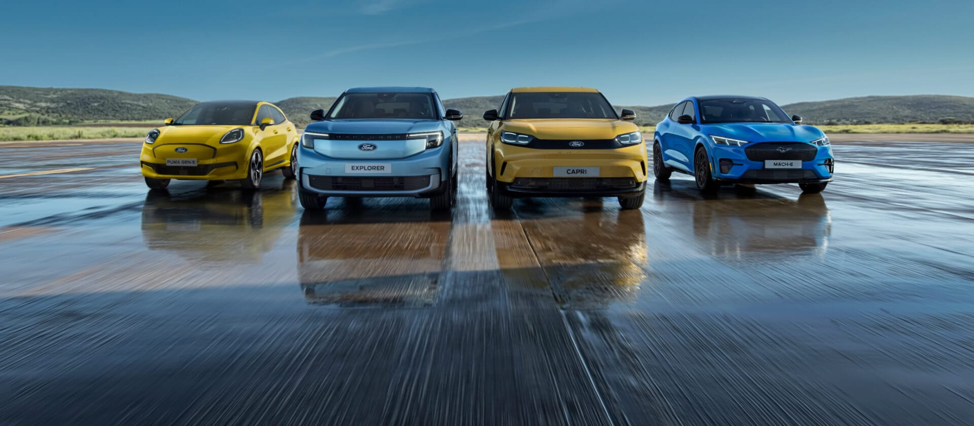 Gama de vehículos eléctricos de Ford, incluidos el Ford Puma Gen-E, el Ford Explorer, el Ford Capri y el Ford Mustang Mach-E.