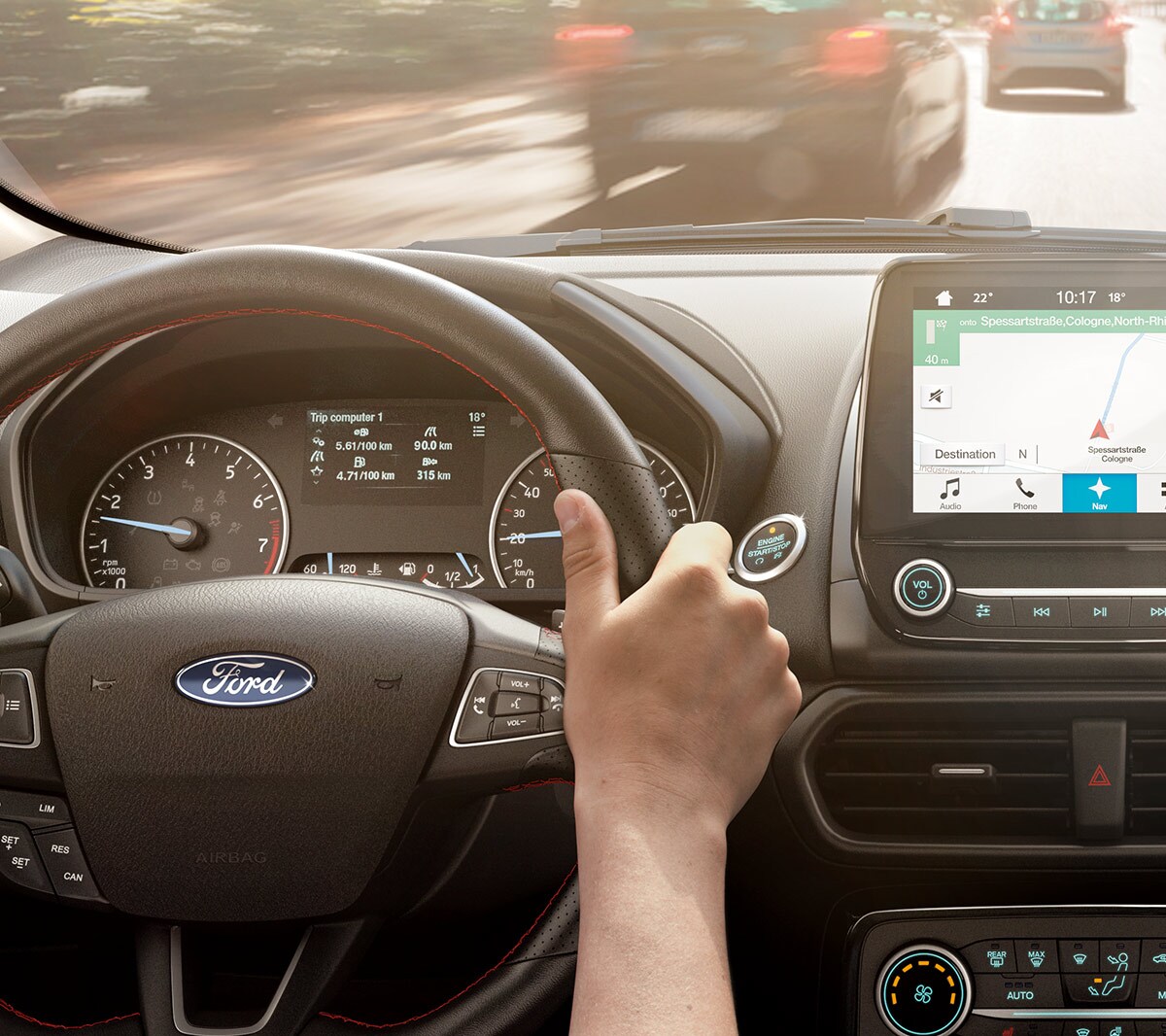 Vista del conductor conduciendo el Ford EcoSport