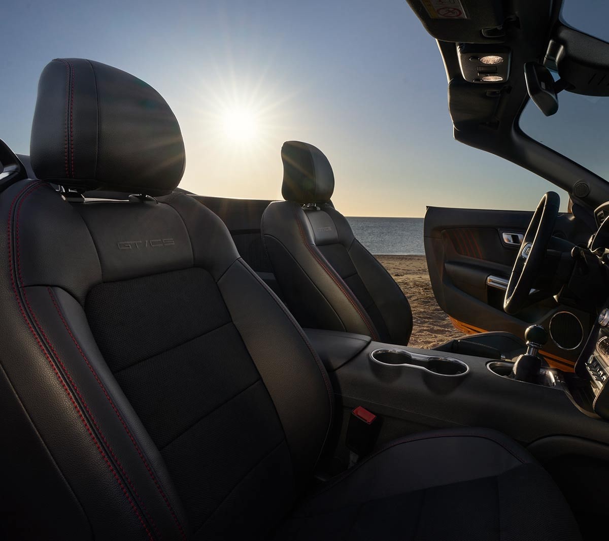 Fila de asientos delanteros Mustang GT California Special 