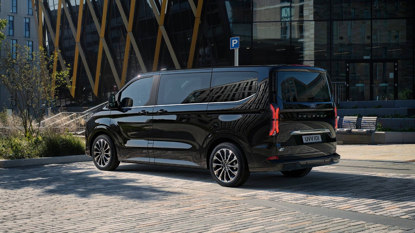 Rear view of parked Tourneo Custom in city