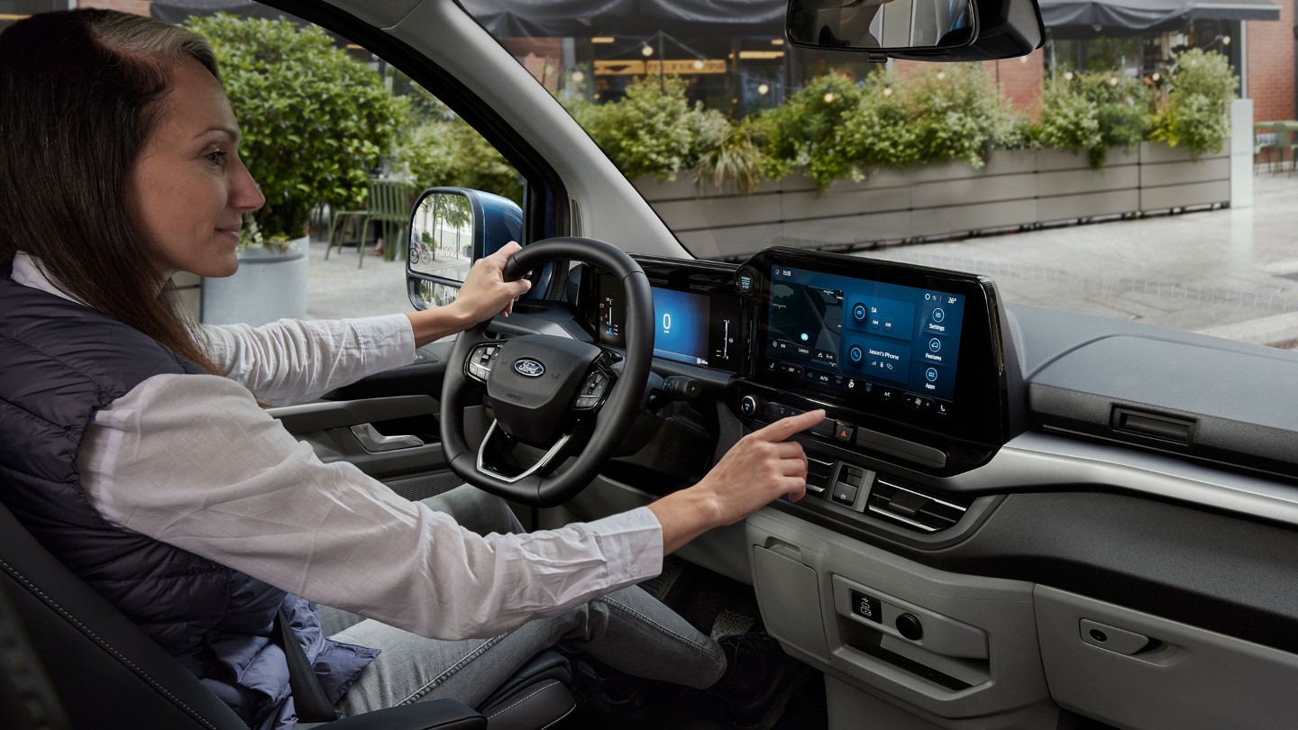 Ford Tourneo Custom interior view