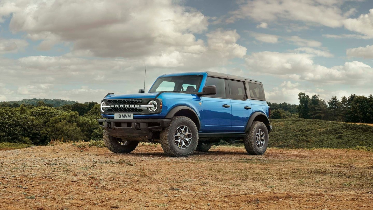 Ford Bronco en azul