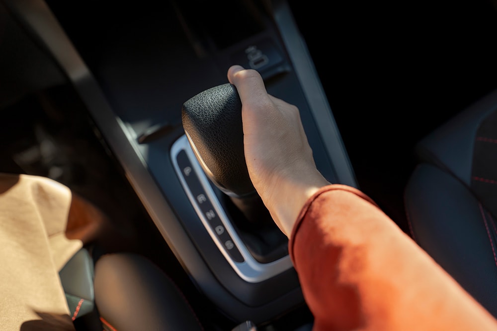 Palanca de cambios coche MHEV