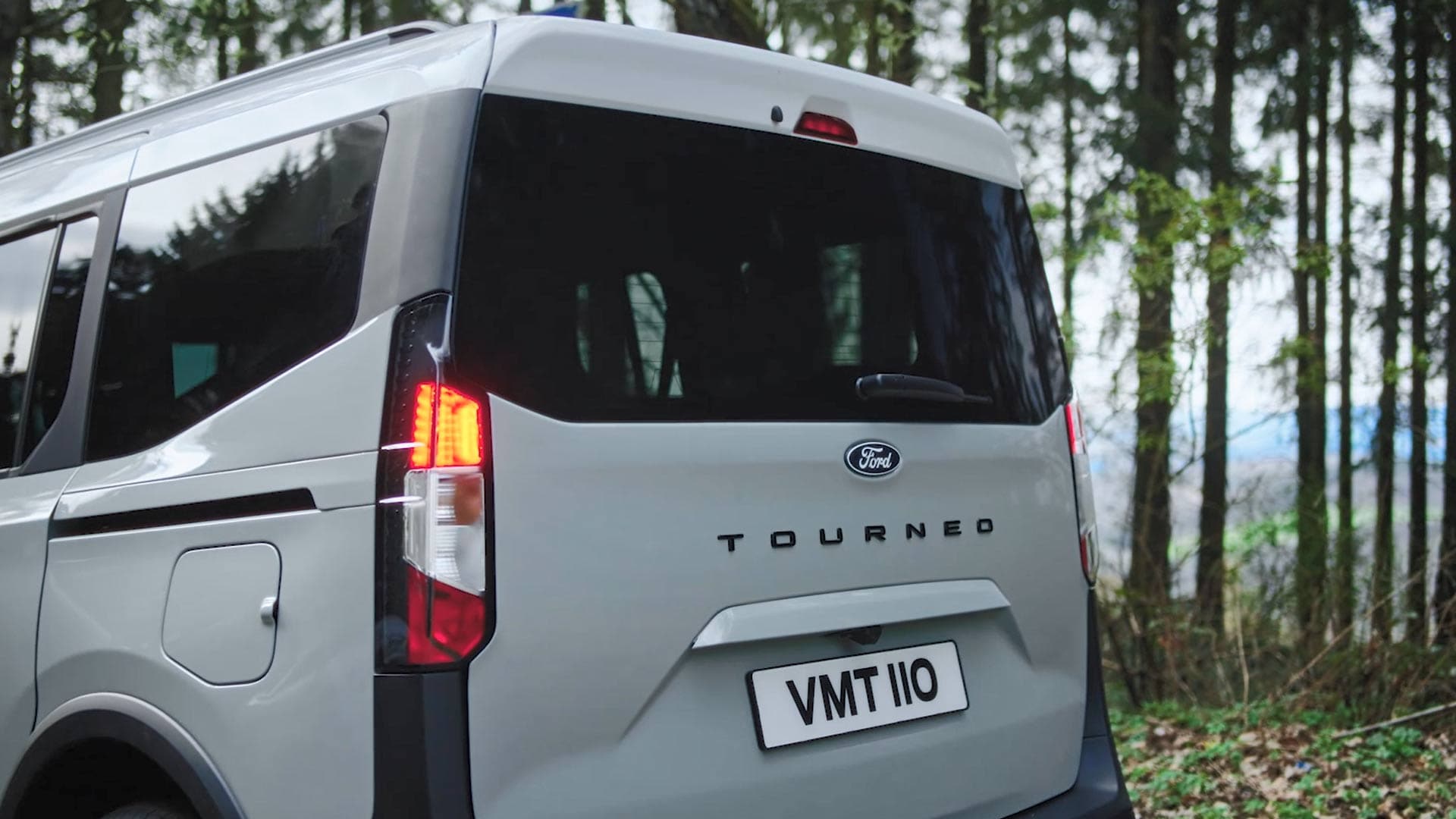 Ford E Tourneo Courier Active Back