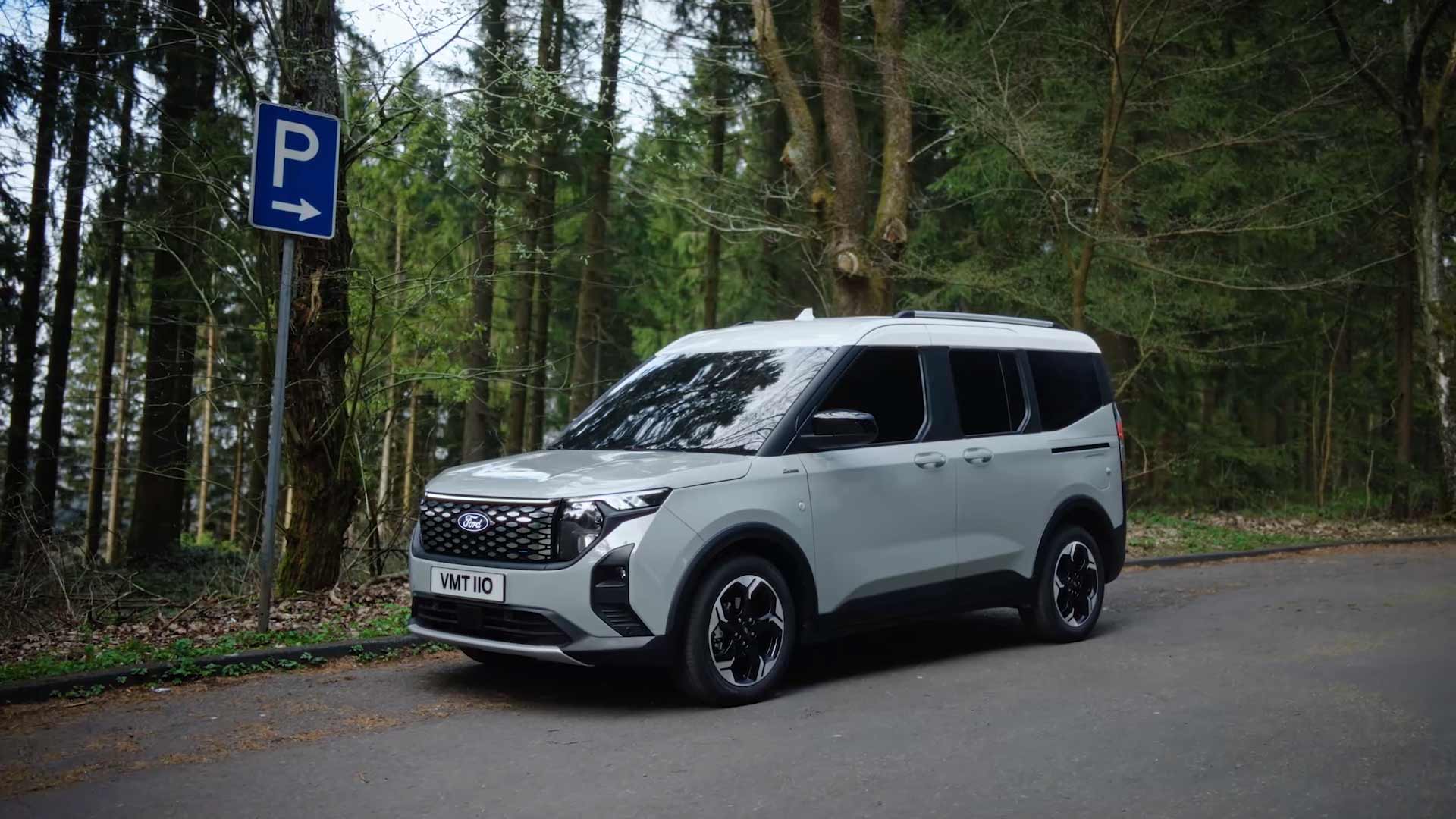 Ford E Tourneo Courier Activo en el Bosque