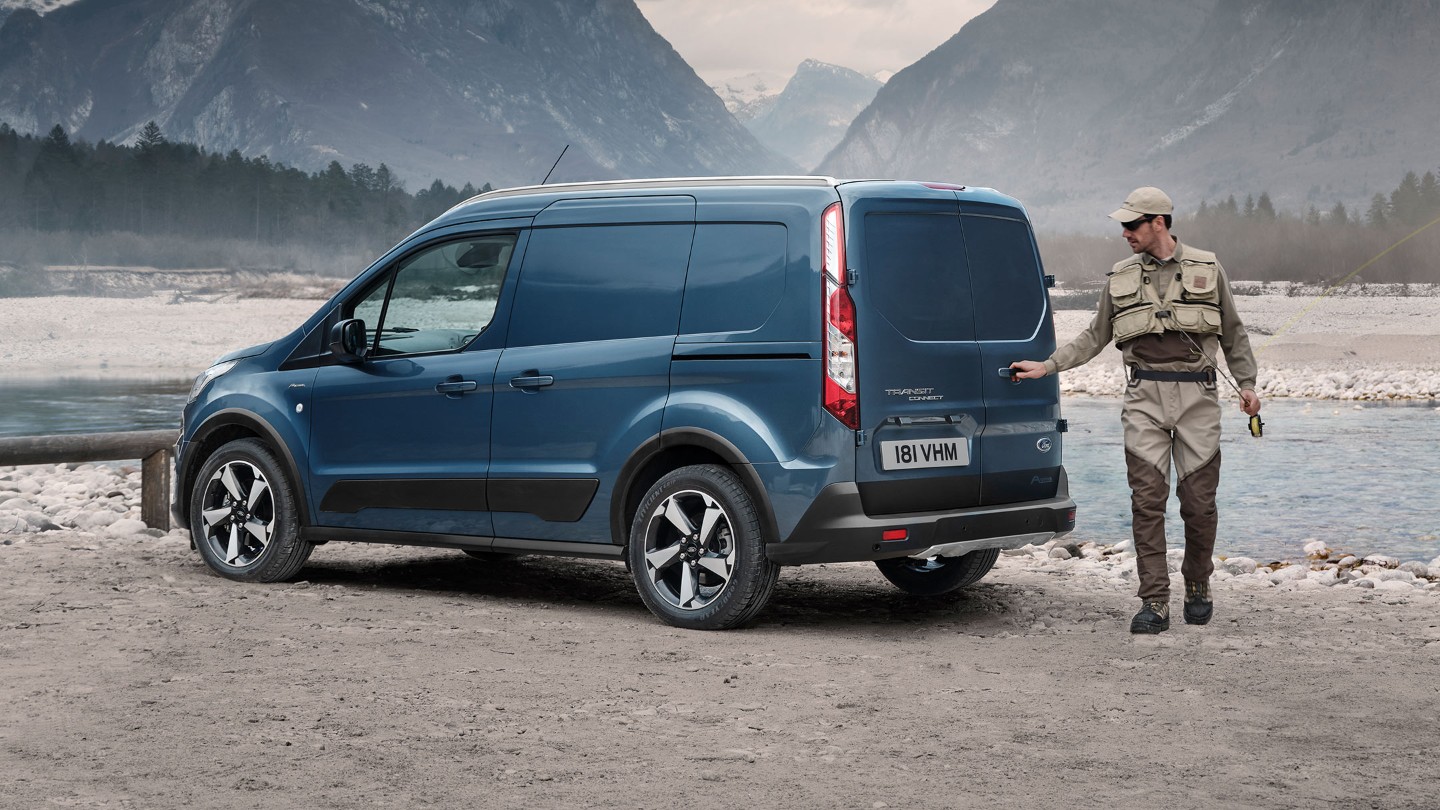 Ford Transit Connect Active vista trasera 