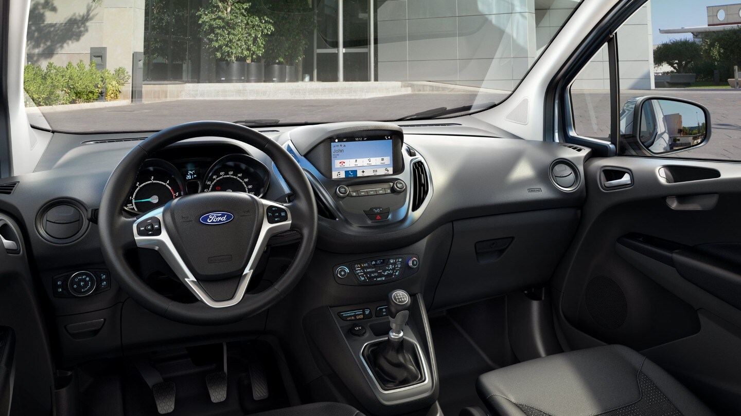 Panel de conducción Ford Transit Courier