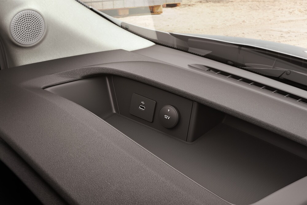Toma de corriente interior de la Ford Transit.