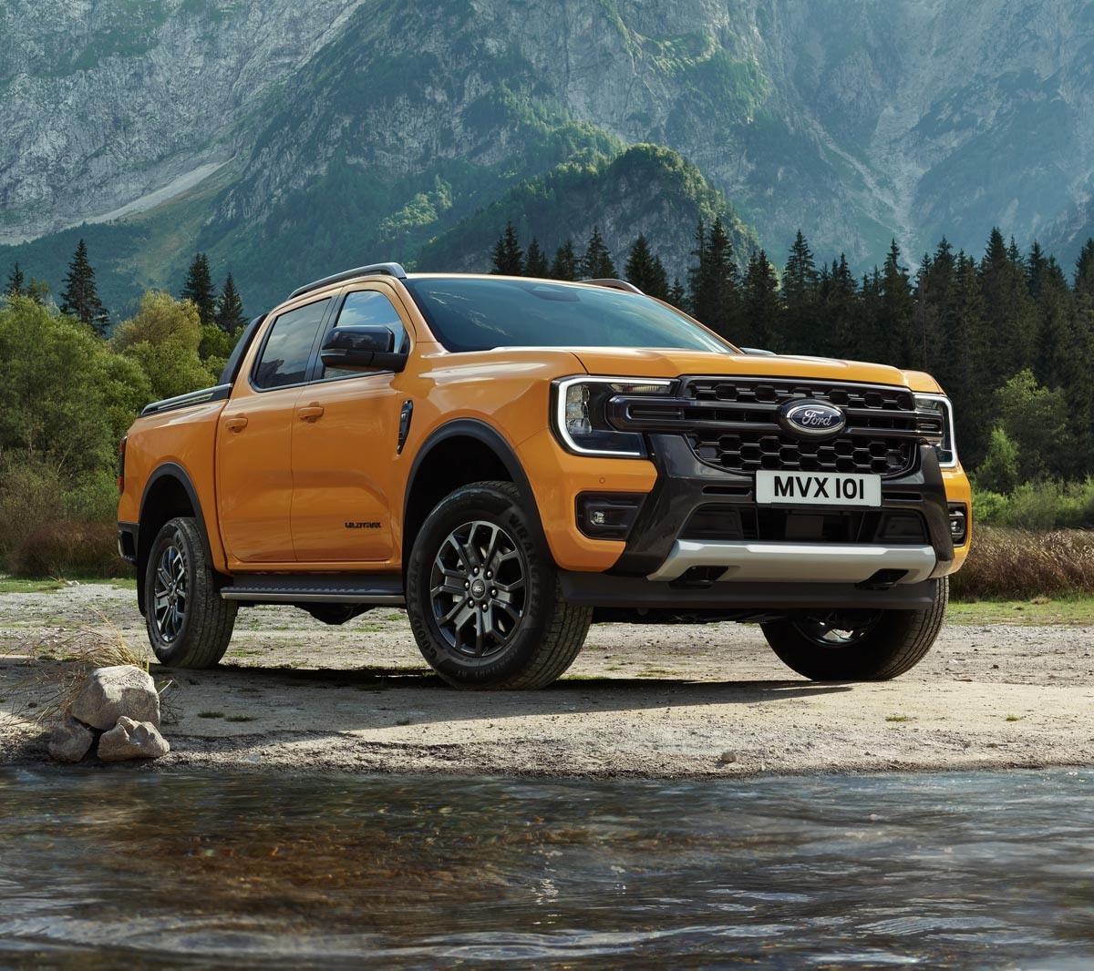 Pick-up todoterreno amarillo