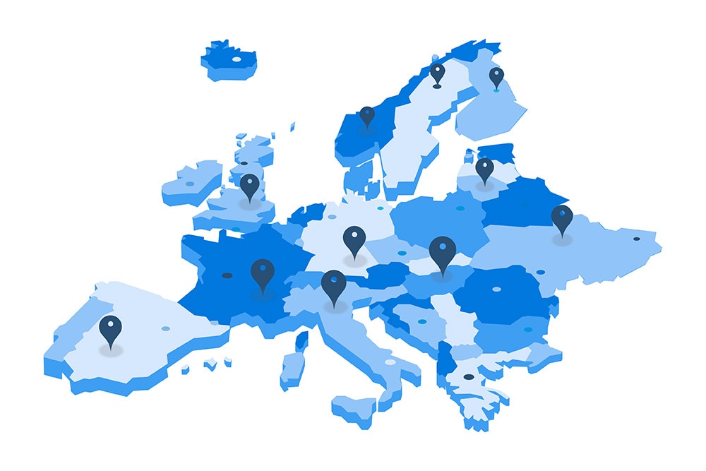 Un mapa azul de Europa con múltiples pines que marcan las numerosas ubicaciones de los convertidores de vehículos Ford Pro de confianza.