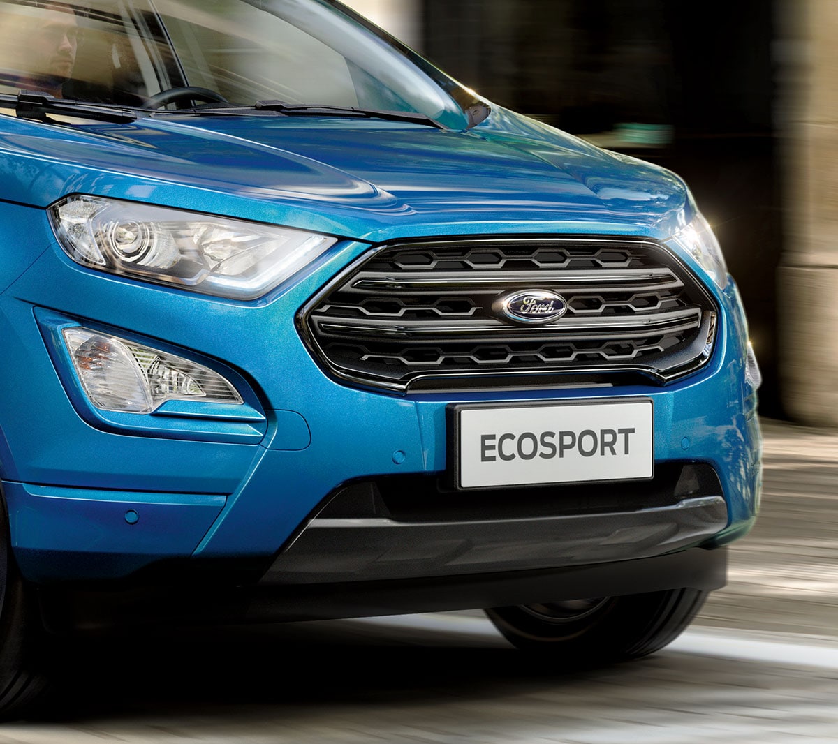 Vista frontal del Ford EcoSport en Azul